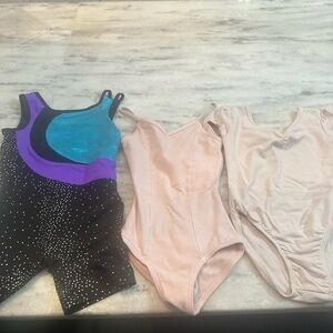 Black and Blue Bodysuit with Eye-Catching Color Block Design